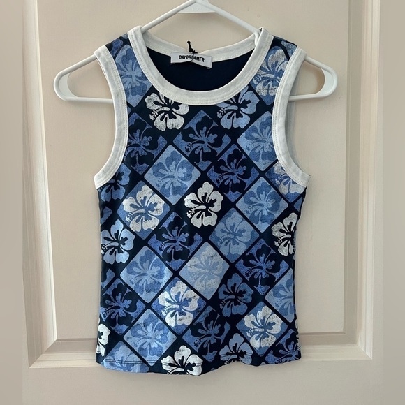 Daydreamer Hibiscus Shrunken Tank - Picture 4 of 15
